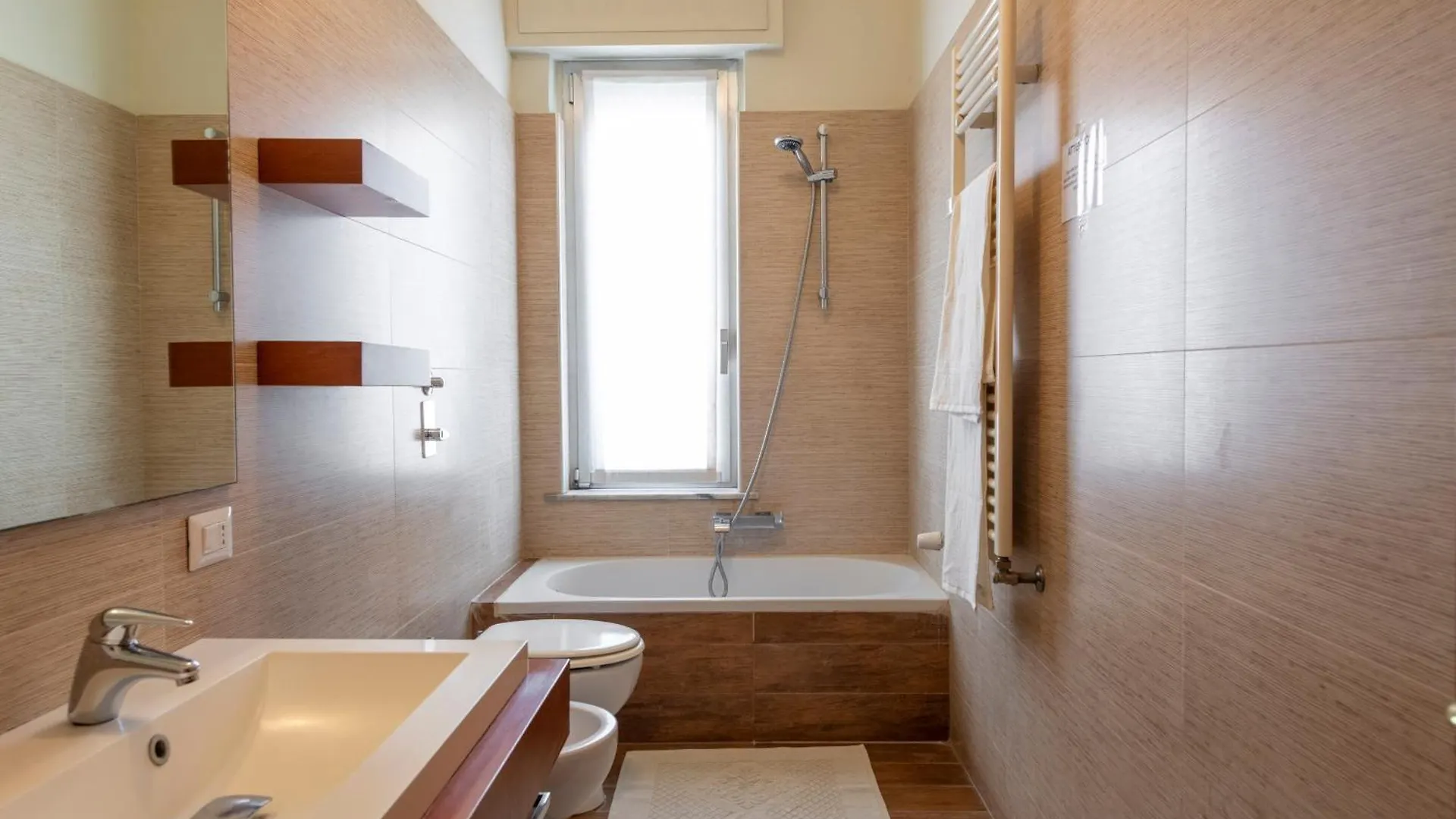 Apartment Appartamento Canadese Milan